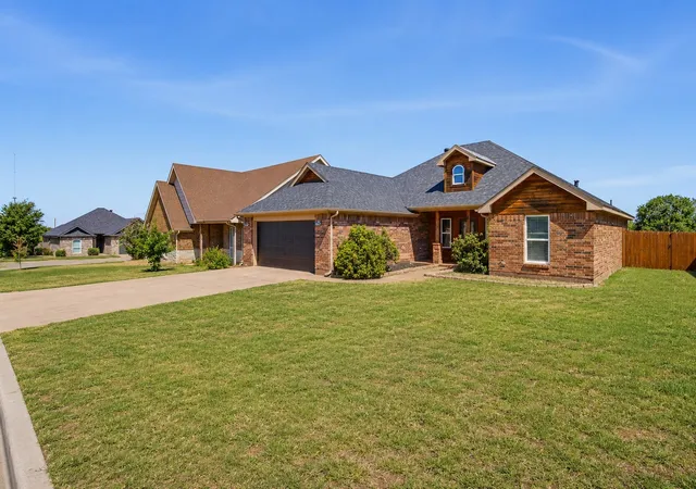 Photo 1 of Single family home for sale at 4018 Esman Ct, Abilene, TX 79606 | MLS# 21365475 | Listing updated on 2026-10-28
