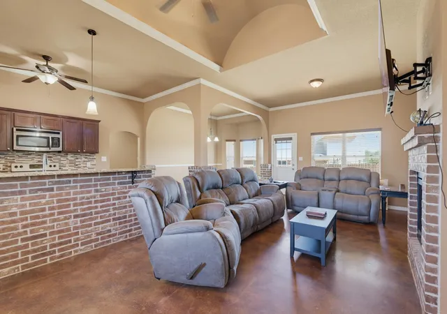 Photo 3 of Single family home for sale at 4018 Esman Ct, Abilene, TX 79606 | MLS# 21365475 | Listing updated on 2026-10-28