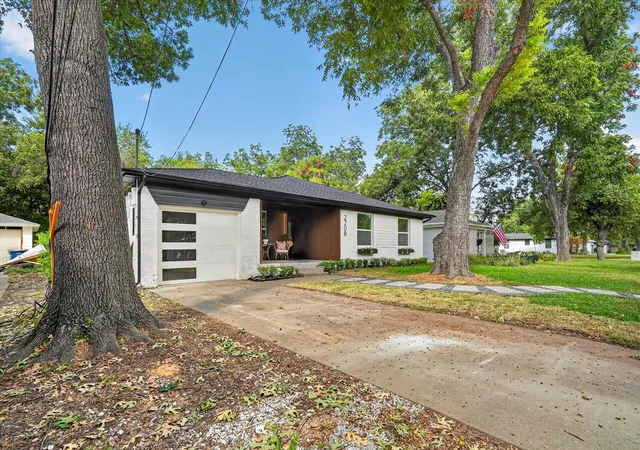 Photo 3 of Single family home for sale at 2208 Springhill Dr, Dallas, TX 75228 | MLS# 21364860 | Listing updated on 2026-10-04