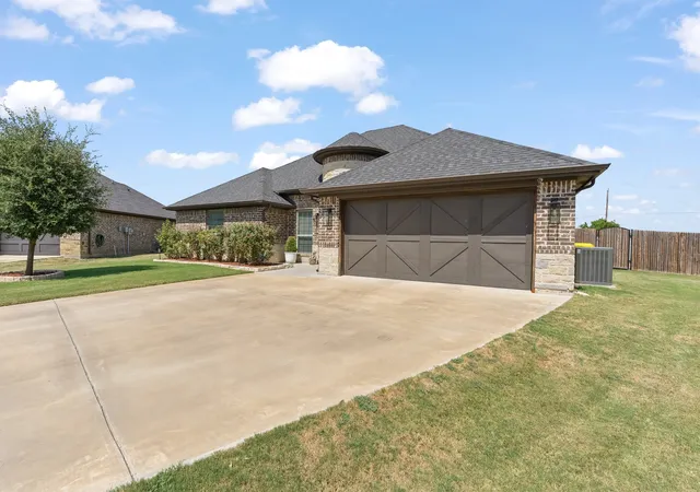 Photo 3 of Single family home for sale at 103 Nolan River Run, Godley, TX 76044 | MLS# 21364224 | Listing updated on 2026-09-12