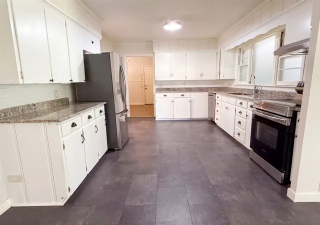 Photo 2 of Single family home for sale at 11212 Stuart St, Brownsboro, TX 75756 | MLS# 21365496 | Listing updated on 2026-09-21