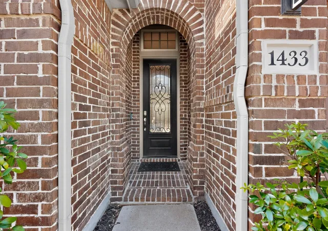 Photo 2 of Single family home for sale at 1433 Cherry Blossom Ln, Prosper, TX 75078 | MLS# 21365113 | Listing updated on 2026-09-13