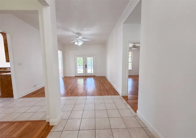 Photo 3 of Single family home for sale at 630 New Hope Rd E, Mc Kinney, TX 75071 | MLS# 21365185 | Listing updated on 2026-10-01