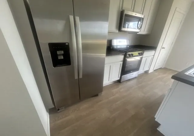 Photo 3 of Sale Pending at 174 Stamford St, Buda, TX 78610 | MLS# 21365593 | Listing updated on 2026-09-08