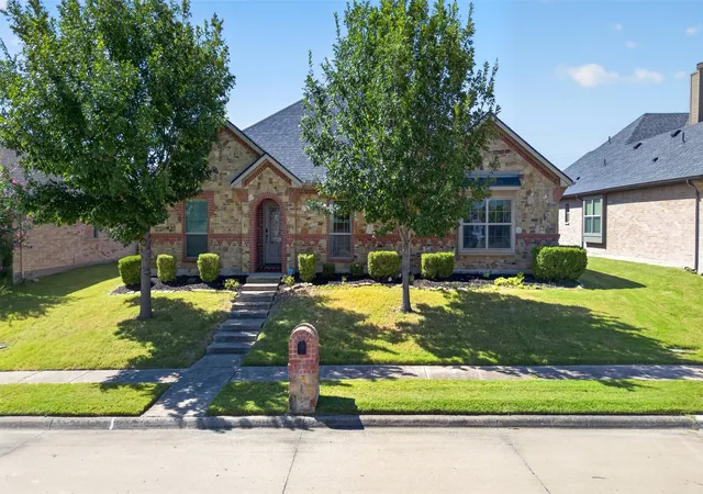 Photo 3 of Single family home for sale at 1109 Northwood Ln, Royse City, TX 75189 | MLS# 21365093 | Listing updated on 2026-09-11