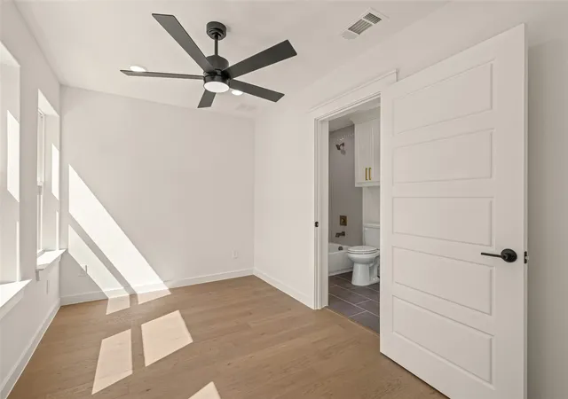 Photo 3 of Sale Pending at 2737 Azalea Park Cir, Fort Worth, TX 76107 | MLS# 21364017 | Listing updated on 2026-09-08