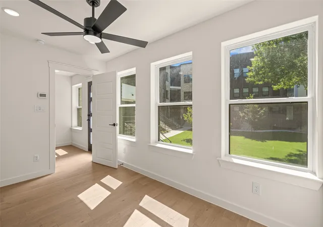 Photo 4 of Sale Pending at 2737 Azalea Park Cir, Fort Worth, TX 76107 | MLS# 21364017 | Listing updated on 2026-09-08