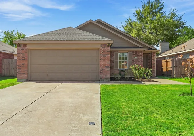 Photo 2 of Sale Pending at 8570 Bearden Ln, Dallas, TX 75227 | MLS# 21362444 | Listing updated on 2026-09-13