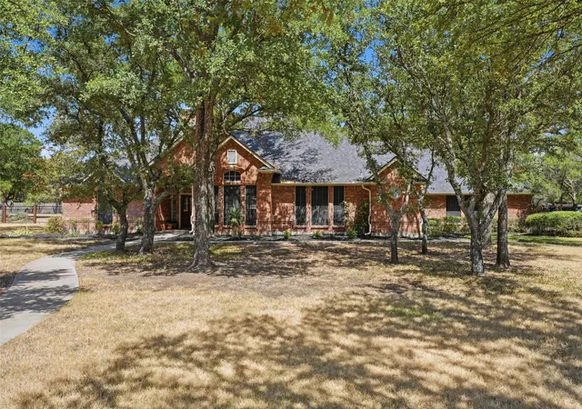 Photo 1 of Single family home for sale at 156 S Fork Dr, Hudson Oaks, TX 76087 | MLS# 21363756 | Listing updated on 2026-09-16