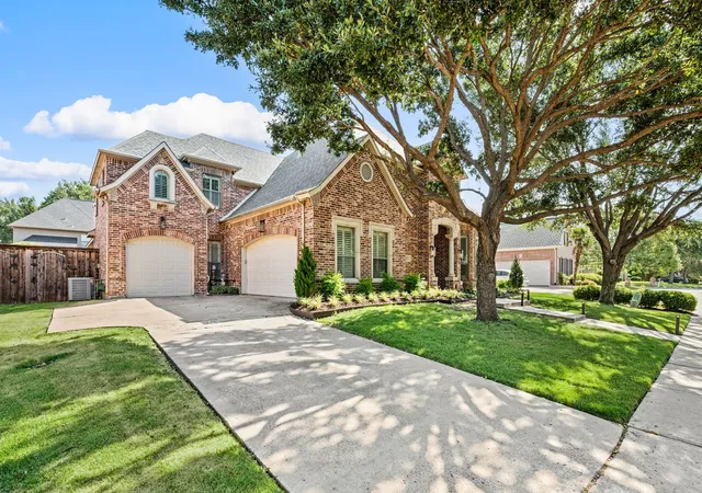 Photo 2 of Single family home for sale at 4472 Donegal Dr, Frisco, TX 75034 | MLS# 21354931 | Listing updated on 2026-09-13