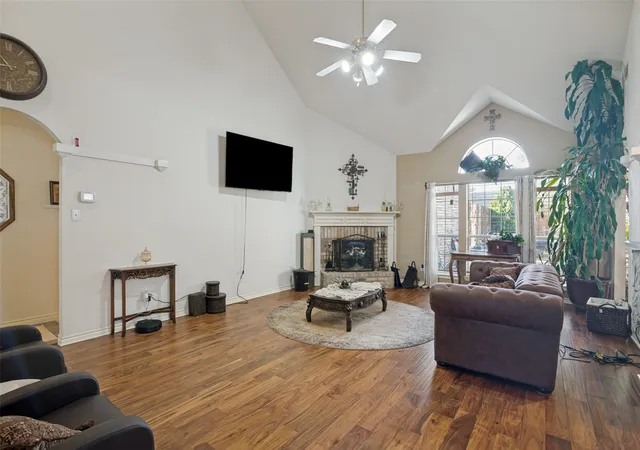 Photo 4 of Single family home for sale at 2213 Ranch Rd, Sachse, TX 75048 | MLS# 21361440 | Listing updated on 2026-09-13