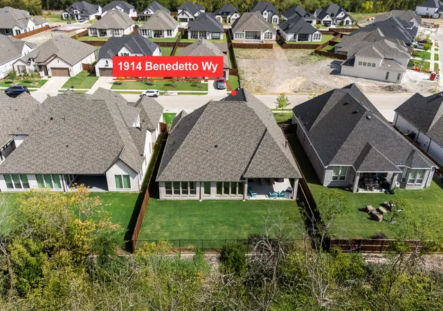Photo 3 of Single family home for sale at 1914 Benedetto Wy, Rockwall, TX 75032 | MLS# 21365193 | Listing updated on 2026-09-09