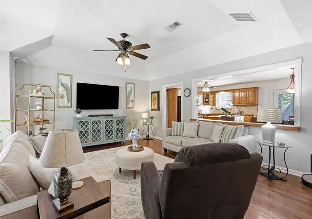 Photo 4 of Single family home for sale at 1844 Elida Ln, Wylie, TX 75098 | MLS# 21365782 | Listing updated on 2026-09-25