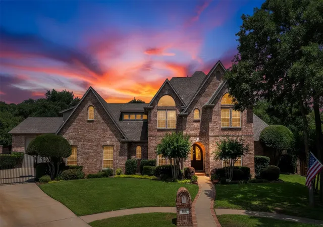 Single family home for sale at 100 Bentwood Ct, Denton, TX 76210 | MLS# 21365794