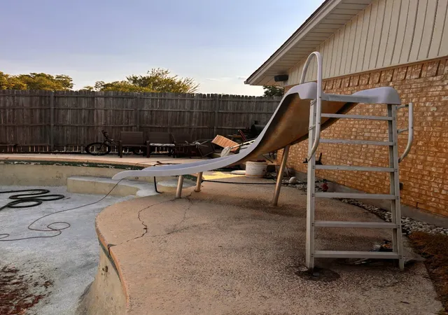 Photo 1 of Sale Pending at 3404 Town Park Dr, Mesquite, TX 75150 | MLS# 21365876 | Listing updated on 2026-09-15