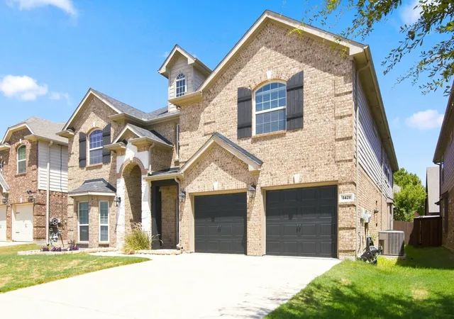 Photo 2 of Single family home for sale at 1421 Soaptree Ln, Fort Worth, TX 76177 | MLS# 21365694 | Listing updated on 2026-09-08