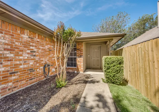 Photo 2 of Sale Pending at 6705 Driffield Cir W, North Richland Hills, TX 76182 | MLS# 21365428 | Listing updated on 2026-09-12