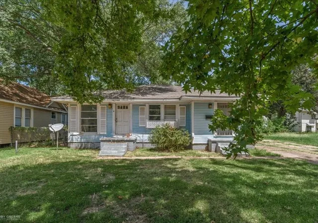 Photo 3 of Single family home for sale at 134 E Herndon St, Shreveport, LA 71101 | MLS# 21365903 | Listing updated on 2026-09-13