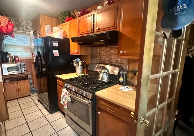 Photo 3 of Single family home for sale at 4129 Clark College Dr, Dallas, TX 75241 | MLS# 21365847 | Listing updated on 2026-09-14