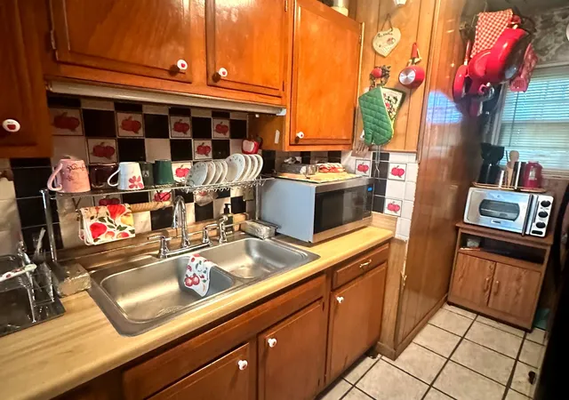 Photo 4 of Single family home for sale at 4129 Clark College Dr, Dallas, TX 75241 | MLS# 21365847 | Listing updated on 2026-09-14