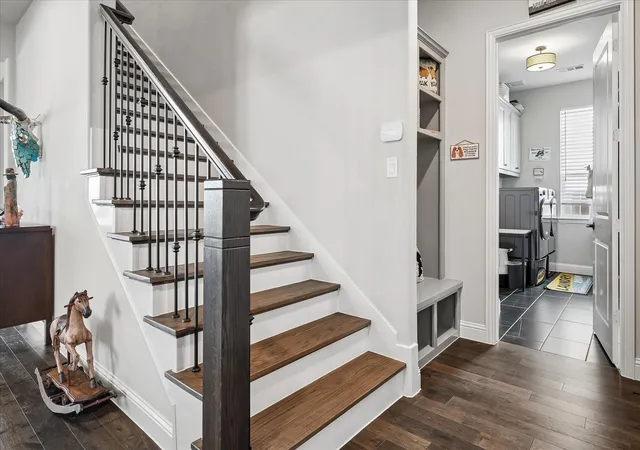 Photo 4 of Single family home for sale at 1737 Clem Castle Dr, Carrollton, TX 75010 | MLS# 21361280 | Listing updated on 2026-09-13