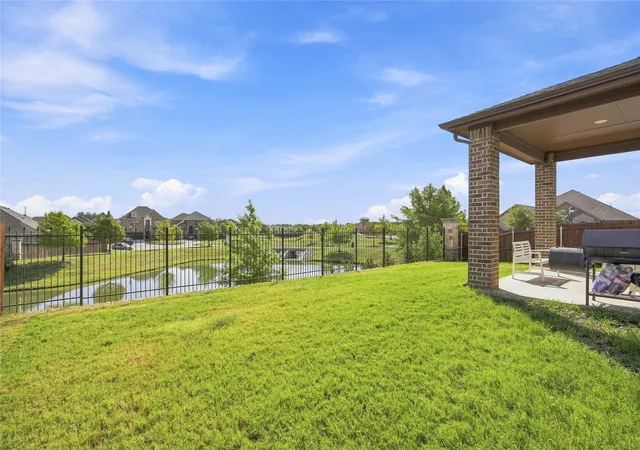 Photo 1 of Single family home for sale at 8121 Loretta Day Dr, Arlington, TX 76002 | MLS# 21363710 | Listing updated on 2026-10-06