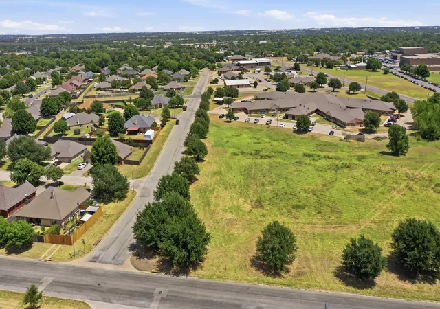 Photo 3 of Sale Pending at 2670 Dogwood Dr, Stephenville, TX 76401 | MLS# 21365948 | Listing updated on 2026-09-13
