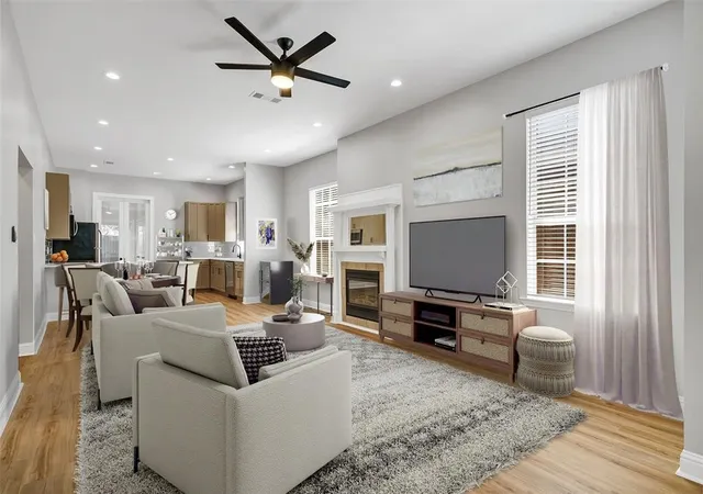 Photo 2 of Single family home for sale at 5524 Victor St, Dallas, TX 75214 | MLS# 21365932 | Listing updated on 2026-09-15