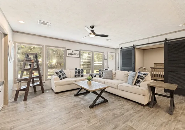 Photo 3 of Manufactured home for sale at 9776 Navajo Ln, Quinlan, TX 75474 | MLS# 21365767 | Listing updated on 2026-09-27