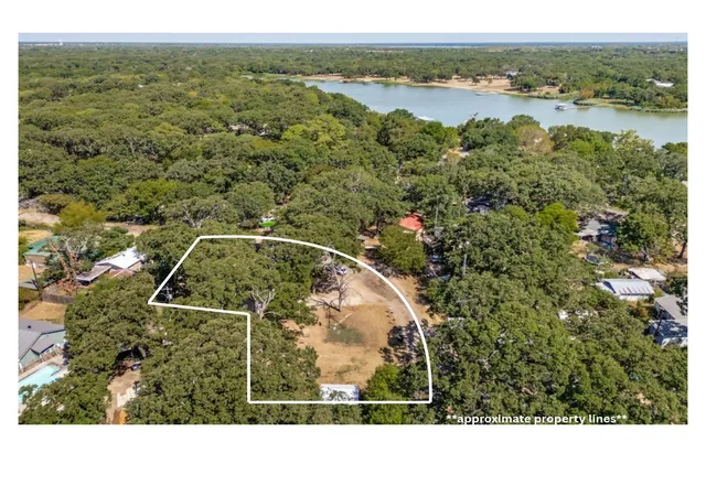Photo 2 of Manufactured home for sale at 9776 Navajo Ln, Quinlan, TX 75474 | MLS# 21365767 | Listing updated on 2026-09-27