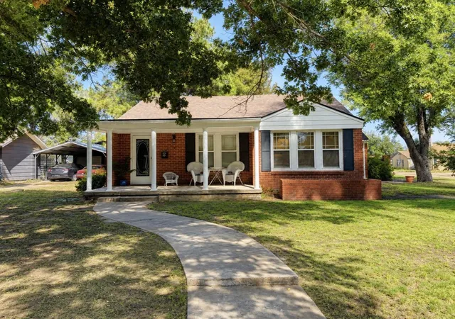 Photo 1 of Single family home for sale at 500 N Avenue H, Haskell, TX 79521 | MLS# 21364348 | Listing updated on 2026-09-14