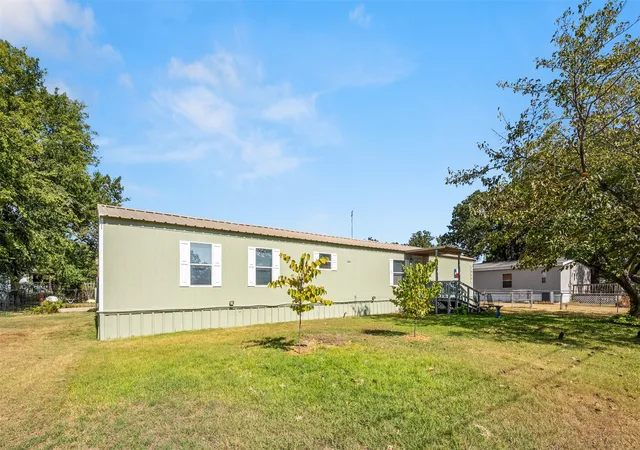 Photo 2 of Manufactured home for sale at 1030 Sandpiper, Seven Points, TX 75143 | MLS# 21361907 | Listing updated on 2026-09-11