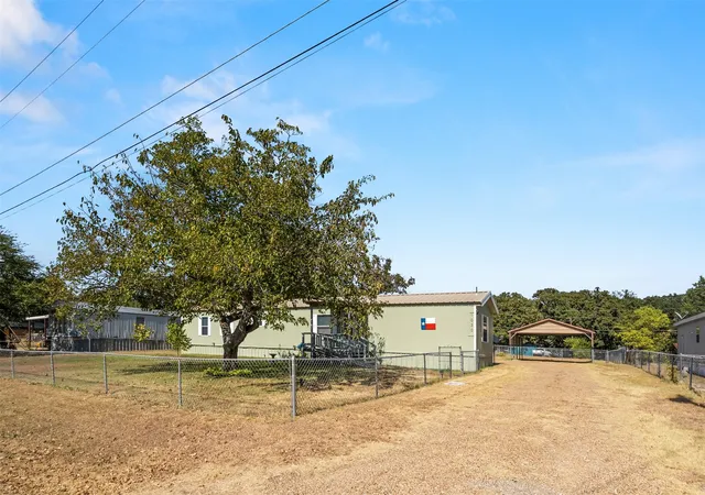 Photo 3 of Manufactured home for sale at 1030 Sandpiper, Seven Points, TX 75143 | MLS# 21361907 | Listing updated on 2026-09-11