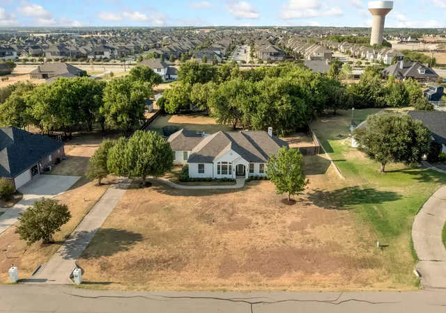 Photo 3 of Single family home for sale at 3668 Quail Holw St, Celina, TX 75009 | MLS# 21351884 | Listing updated on 2026-09-09