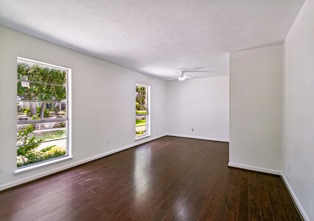 Photo 3 of Single family home for sale at 912 Whitehall Dr, Plano, TX 75023 | MLS# 21364150 | Listing updated on 2026-09-15