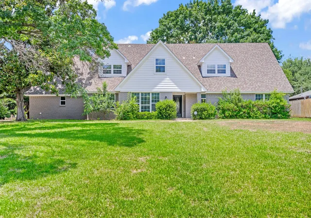 Photo 1 of Single family home for sale at 7029 Spring Valley Rd, Dallas, TX 75254 | MLS# 21363027 | Listing updated on 2026-10-04