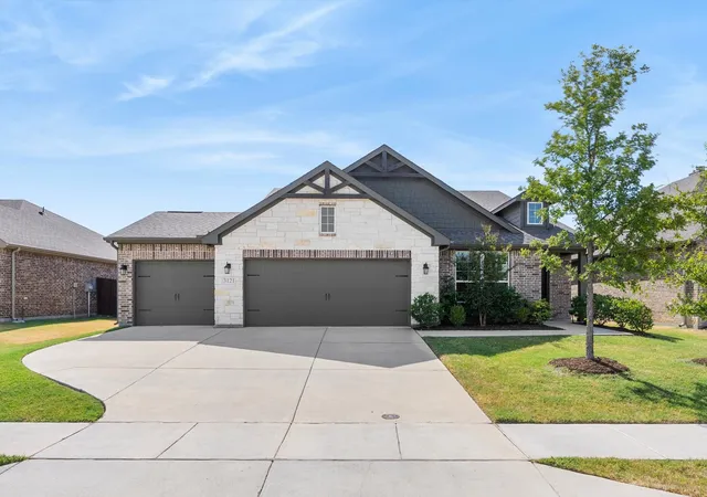 Photo 1 of Single family home for sale at 3121 Greymoore Dr, Anna, TX 75409 | MLS# 21358421 | Listing updated on 2026-09-10