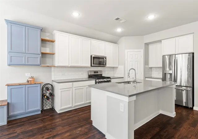 Photo 3 of Single family home for sale at 2012 Prestige Cove Ct, Wylie, TX 75098 | MLS# 21364574 | Listing updated on 2026-09-12