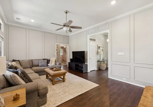 Photo 4 of Single family home for sale at 1224 Cloudy Sky Ln, Lewisville, TX 75067 | MLS# 21365388 | Listing updated on 2026-09-12
