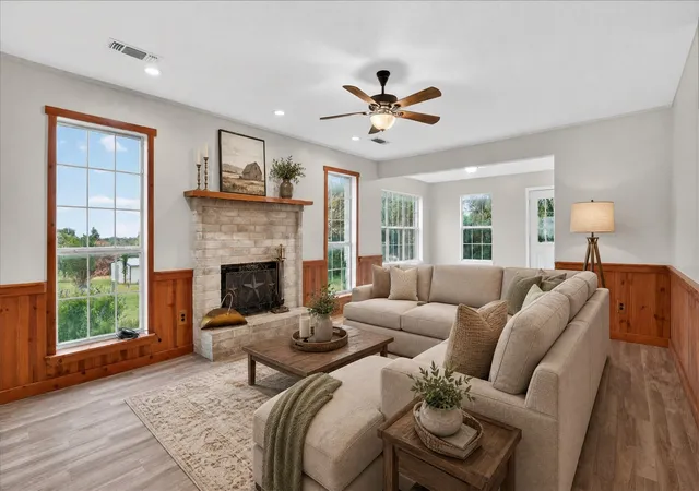 Photo 2 of Single family home for sale at 4697 Holbrook Rd, Springtown, TX 76082 | MLS# 21365454 | Listing updated on 2026-09-14