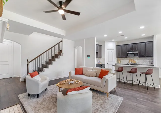 Photo 3 of Sale Pending at 269 Flower Ridge Dr, Fort Worth, TX 76108 | MLS# 21361807 | Listing updated on 2026-09-09