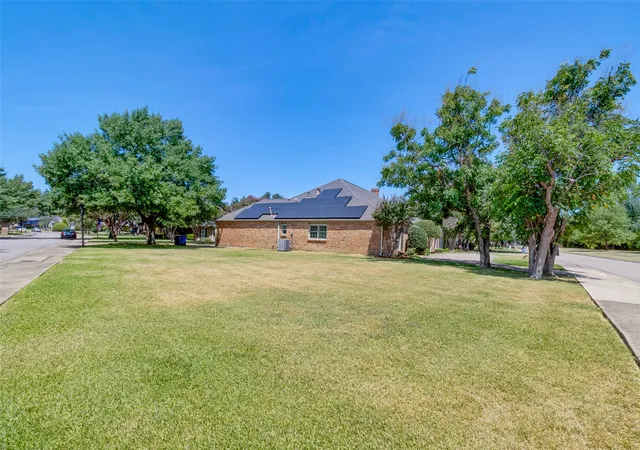 Photo 3 of Sale Pending at 15305 Leavalley Dr, Dallas, TX 75248 | MLS# 21363270 | Listing updated on 2026-10-04