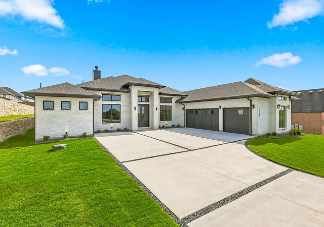 Photo 3 of Single family home for sale at 2140 Gage Rd, Lavon, TX 75166 | MLS# 21365961 | Listing updated on 2026-09-08
