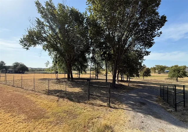 Photo 1 of Sale Pending at 112 Brentwood Ln, Haslet, TX 76052 | MLS# 21365996 | Listing updated on 2026-09-08