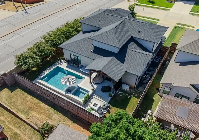 Photo 2 of Single family home for sale at 2080 Holt Wy, Grapevine, TX 76051 | MLS# 21364409 | Listing updated on 2026-09-08