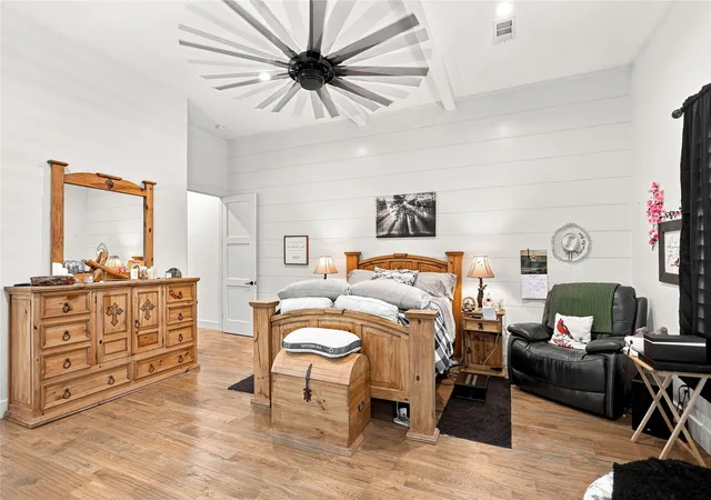Photo 4 of Single family home for sale at 2080 Holt Wy, Grapevine, TX 76051 | MLS# 21364409 | Listing updated on 2026-09-08