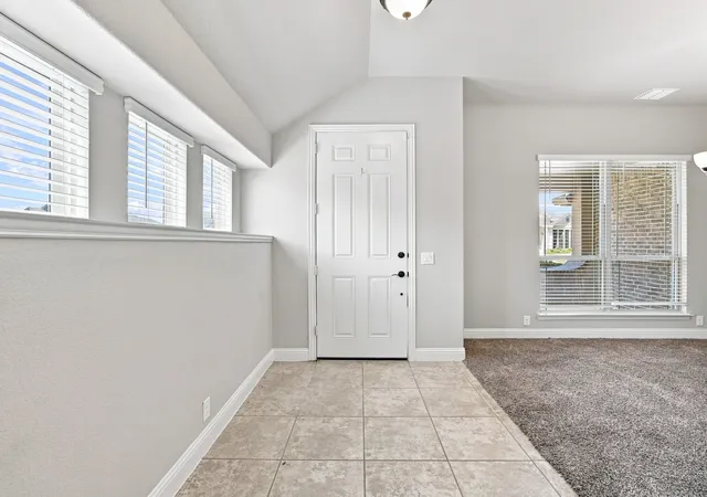 Photo 4 of Sale Pending at 5429 Quiet Woods Trl, Fort Worth, TX 76123 | MLS# 21364197 | Listing updated on 2026-09-26