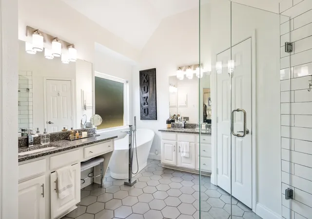 Photo 3 of Single family home for sale at 3010 Harborview Blvd, Rowlett, TX 75088 | MLS# 21363636 | Listing updated on 2026-09-12