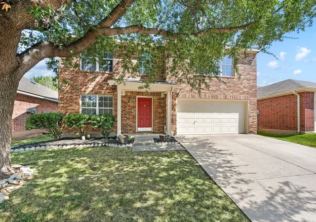 Photo 1 of Single family home for sale at 5025 Senator Dr, Fort Worth, TX 76244 | MLS# 21362330 | Listing updated on 2026-09-12
