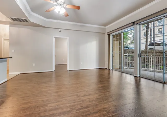 Photo 4 of Condo for sale at 3225 Turtle Creek Blvd #42, Dallas, TX 75219 | MLS# 21366339 | Listing updated on 2026-09-13
